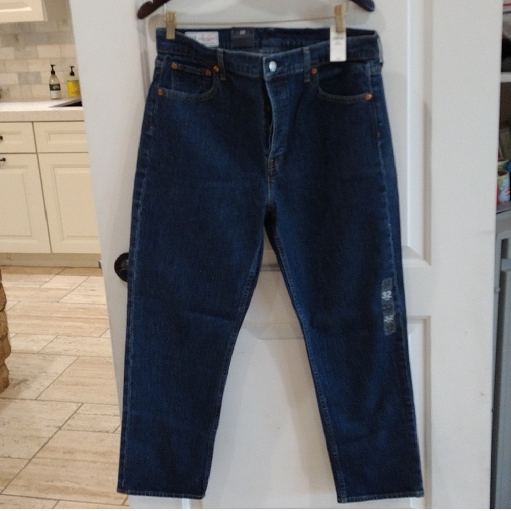 Gap Cheeky Straight High Rise Jeans. Size 32/14R. New With Tag. Dark Wash